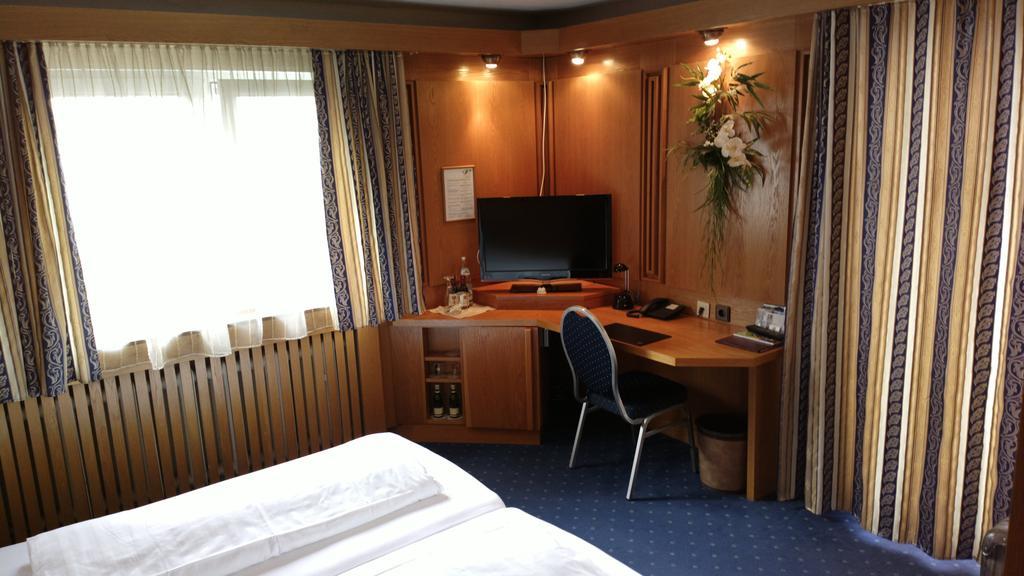 Hotel Tijda Stuttgart Ngoại thất bức ảnh